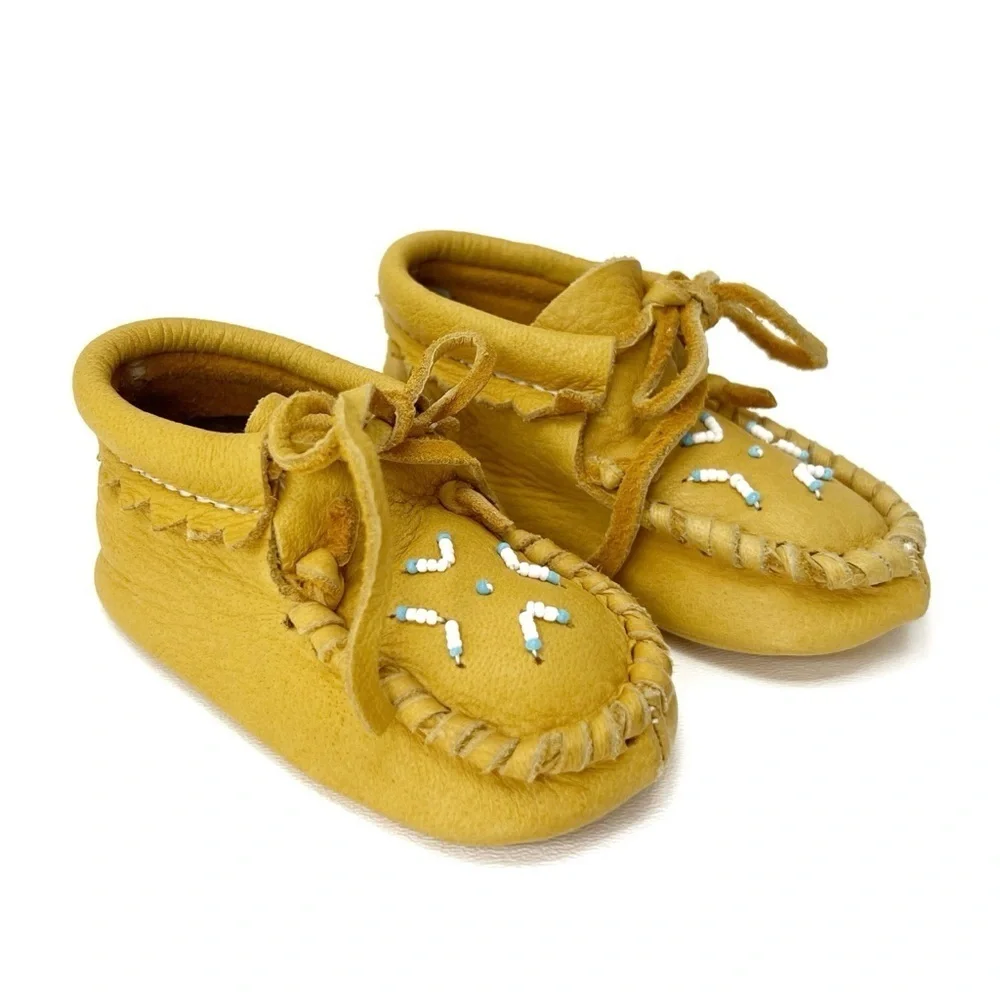 Taos Mox Baby Beaded Moccasins Size 30 = Size 3 Infant Deerskin Mocs Fringed EUC